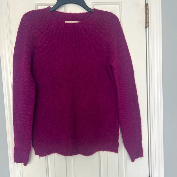 LOFT Sweaters - Women’s small Loft sweater. Like a pink/purple color. Great condition